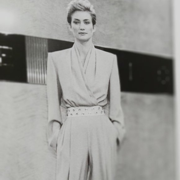 COPY - PERRY ELLIS: An American Original - Book contains sketches/drawings/phot… - Picture 7 of 16